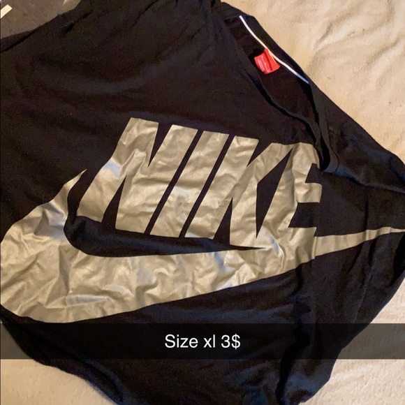 Clothes - Picture 4 of 8